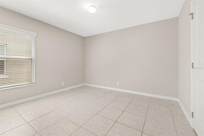 Building Photo - 284 Reese Ct