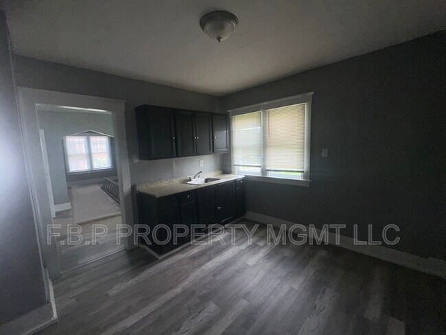 Building Photo - 3777 Elmhurst St