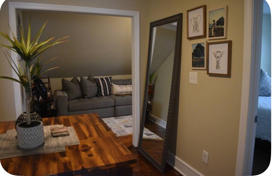 Building Photo - 86 Home Ave