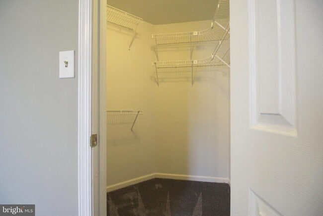 Building Photo - 46598 Drysdale Terrace