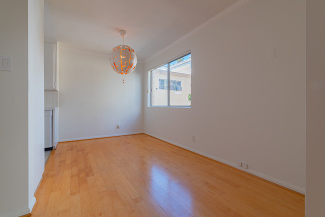 Dining Nook - 11849 Mayfield Ave