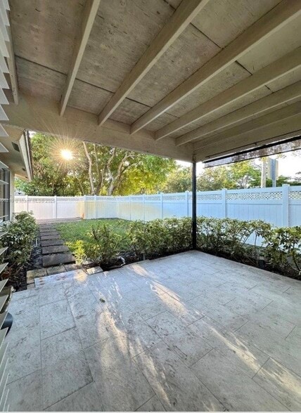 Building Photo - 3150 NW 94th Ave