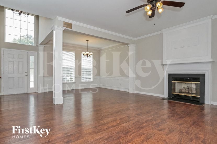 Building Photo - 3900 Gisbourne Dr