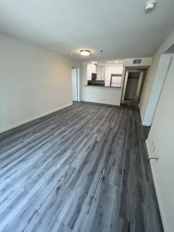 Building Photo - 10916 Ashton Ave