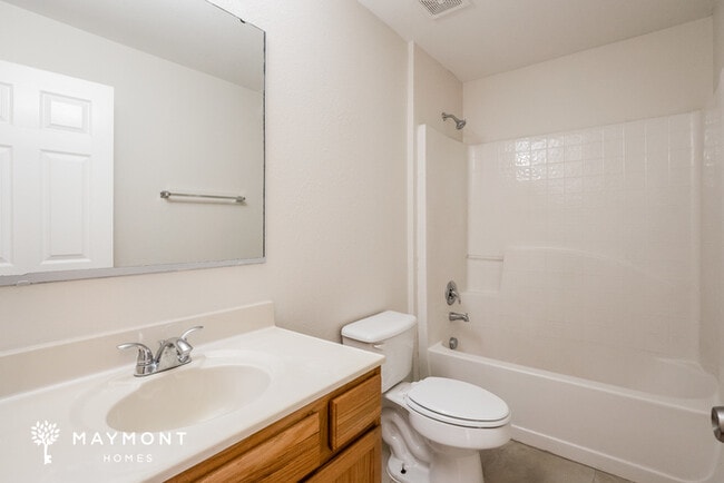 Building Photo - 561 Brown Bear Way