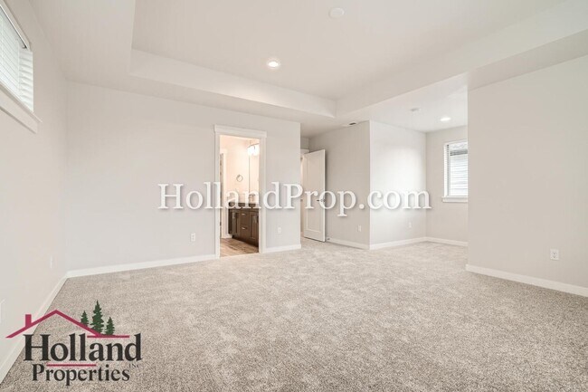 Building Photo - Brand-New Luxury Living Near Butternut Creek Park!