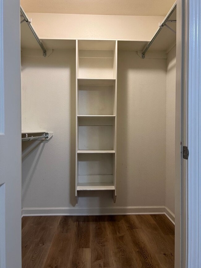 Building Photo - 303 Boston St