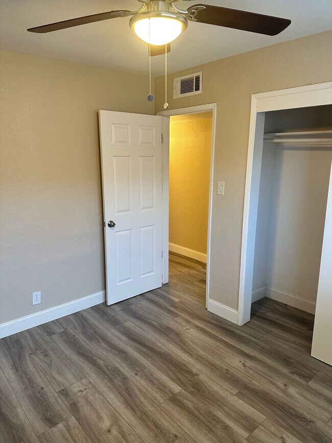 Building Photo - This cute home won't last long with a new ...
