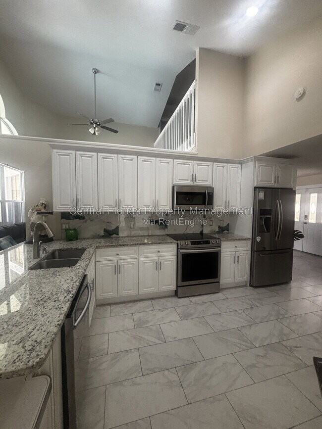 Building Photo - 12672 Lakebrook Dr