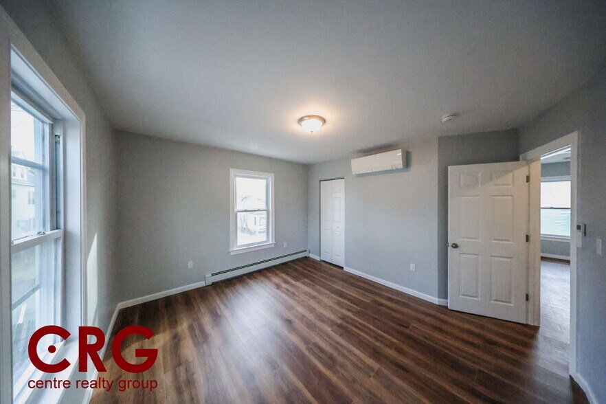 Building Photo - 81 Alder St