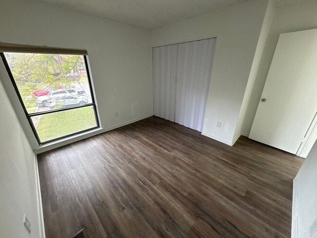 Building Photo - $500 Move-In Bonus – Apply & Move-In by February 1st