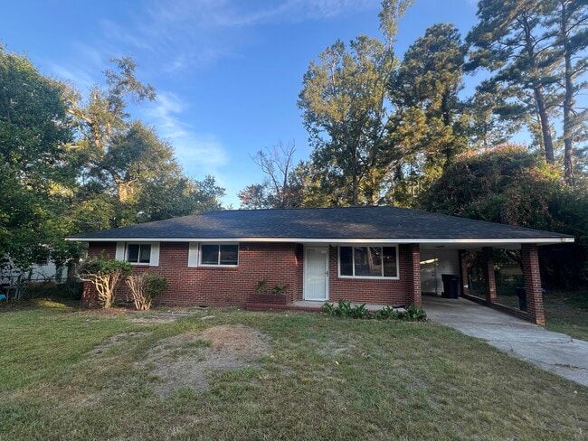Building Photo - 2933 Courtney Rd