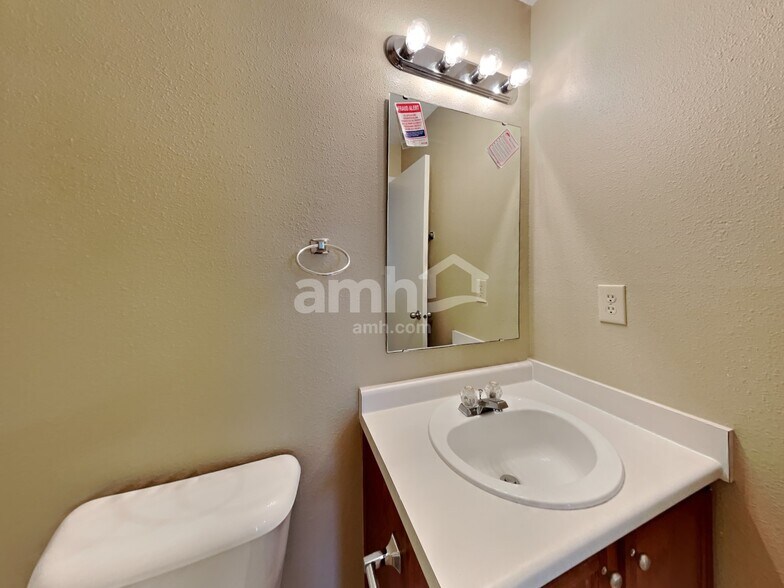 Building Photo - 9104 Cherry Grove Ct
