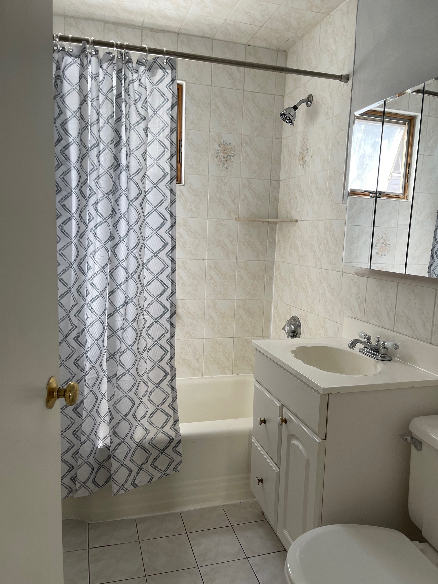 Building Photo - 38 George St