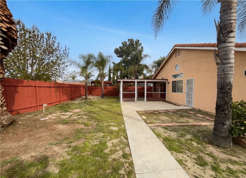 Building Photo - 25311 Chicago Ave