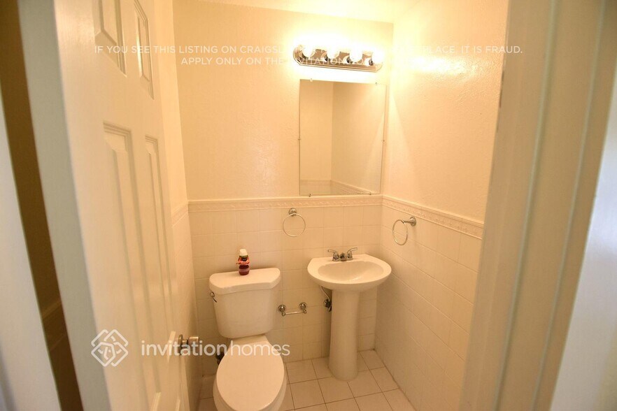 Building Photo - 16501 NW 84th Ct