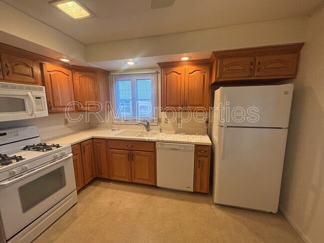 Building Photo - 202 Lody Ln