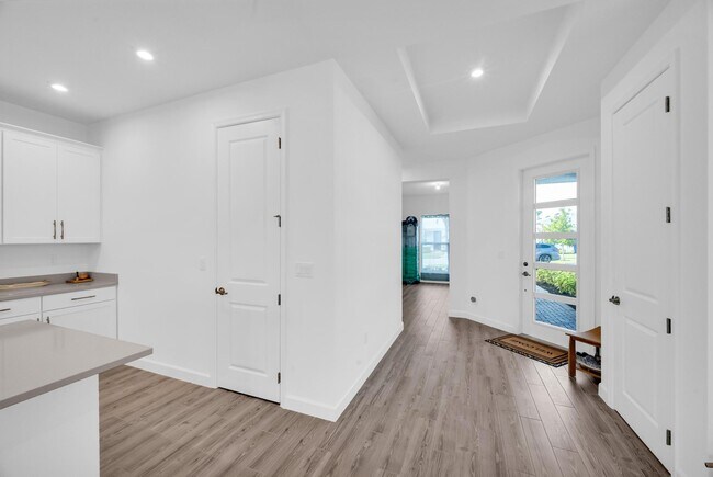 Building Photo - 9060 Remy Ln