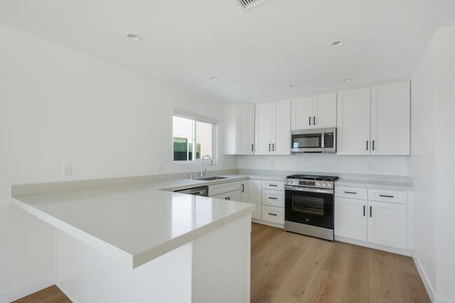 Building Photo - 312 Cazador Ln