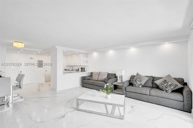Building Photo - 5555 Collins Ave