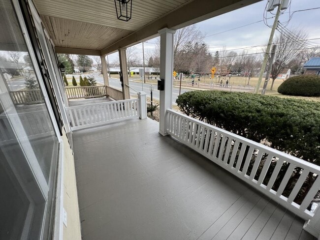 Building Photo - 9 W 2nd Ave