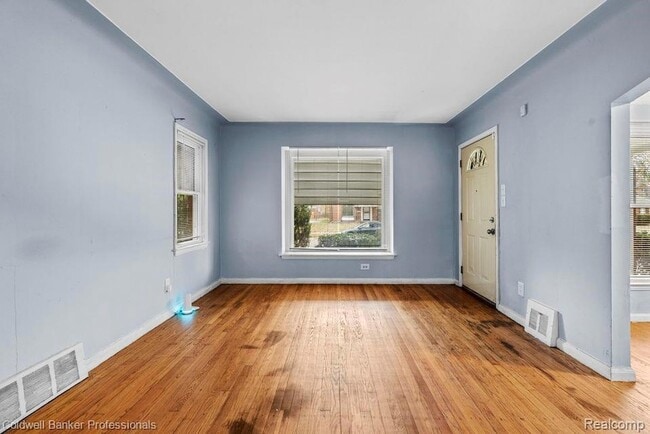 Building Photo - 19412 Sussex St