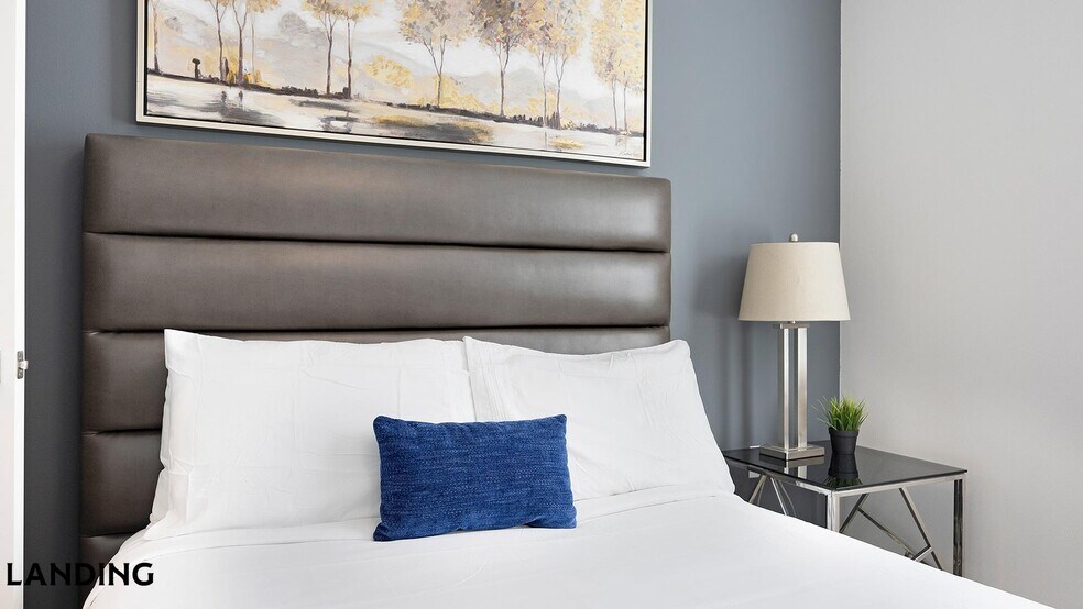 Building Photo - 4950 W Prescott St