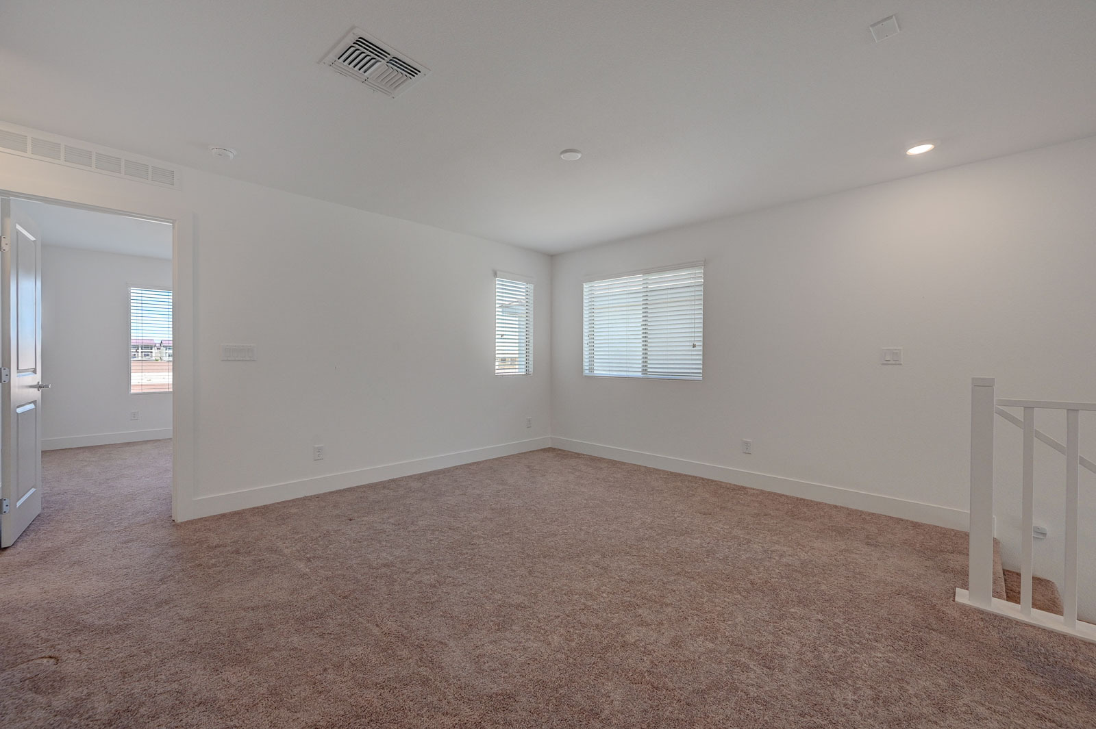 Building Photo - 5927 W Frias Ave