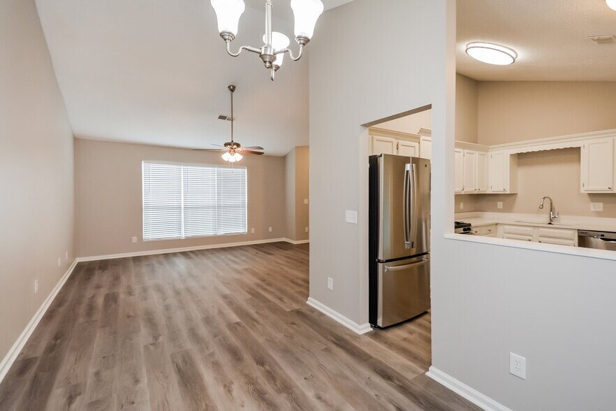 Building Photo - 2575 Stardust Trail