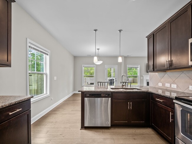 Building Photo - 220 Salty Dog Ln