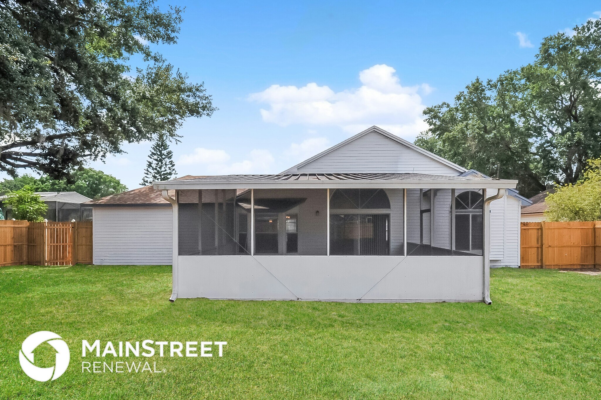 Building Photo - 3217 Thackeray Wy