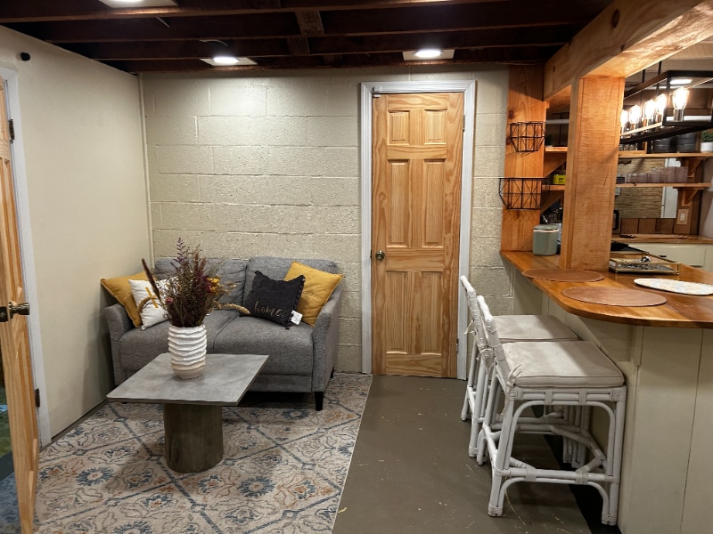 Building Photo - 10166 Glebe Rd