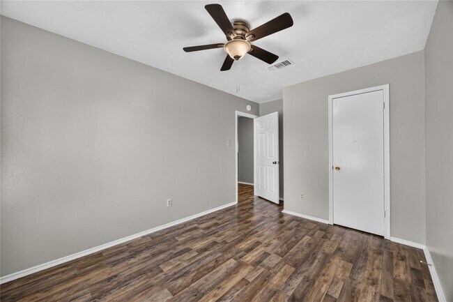 Building Photo - 13610 Repa Ln