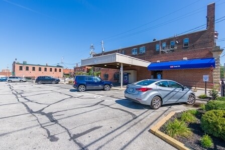 Building Photo - 4084-4098 Erie St