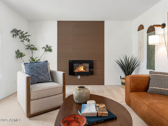 Building Photo - 3234 E Larkspur Dr