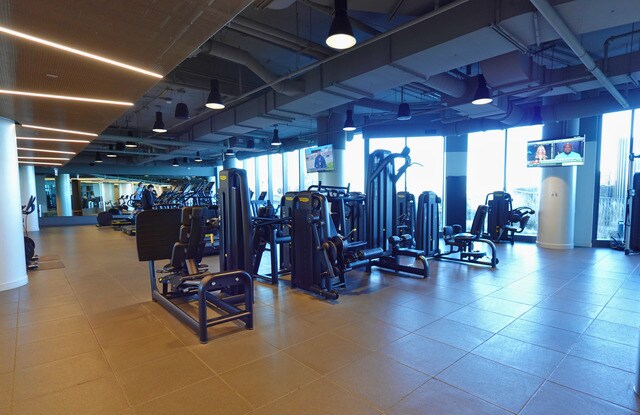 Building Photo - 211 N Harbor Dr