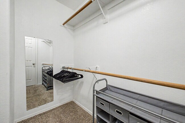 Building Photo - 6885 E Cochise Rd