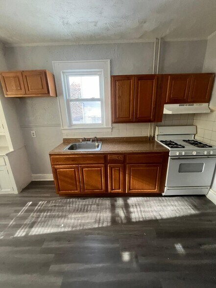 Unit 1 - 9 Dassing Ave