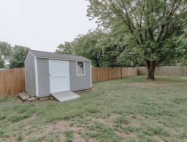 Building Photo - 6497 Brooking Ct