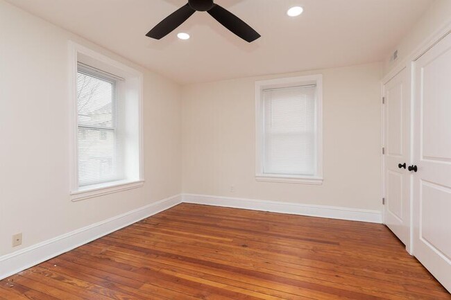 Building Photo - 236 Benezet St