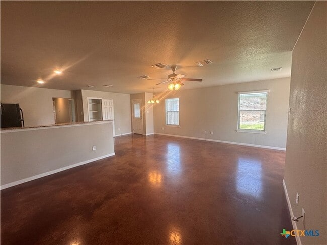 Building Photo - 2204 Indian Trail