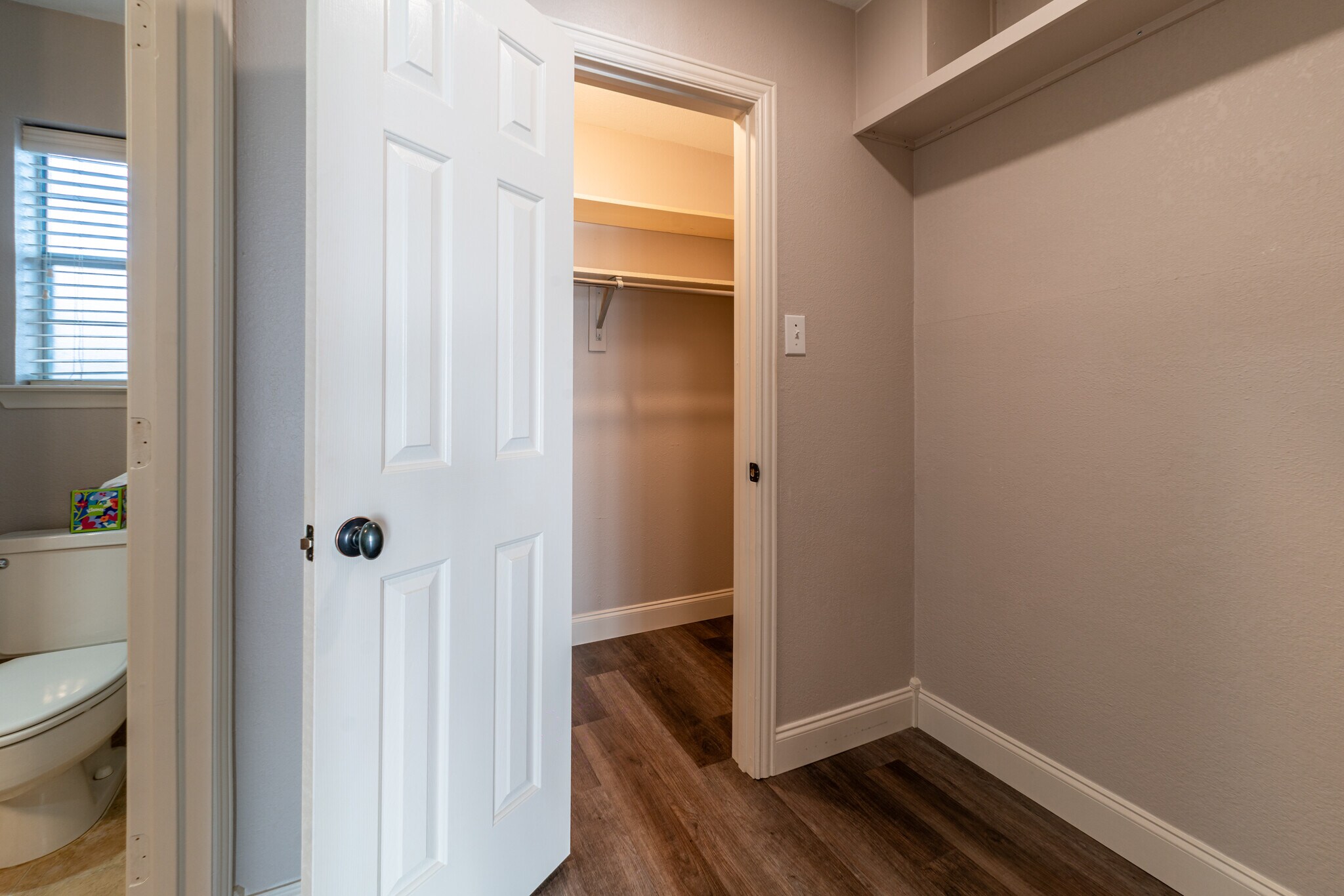 Building Photo - 2709 Forest Grove Dr