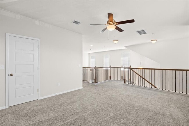 Building Photo - 3240 E Whitestone Blvd