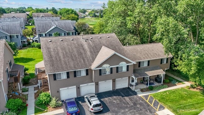 Building Photo - 453 Village Creek Dr