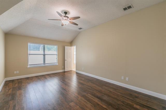 Building Photo - 734 Parkford Ln