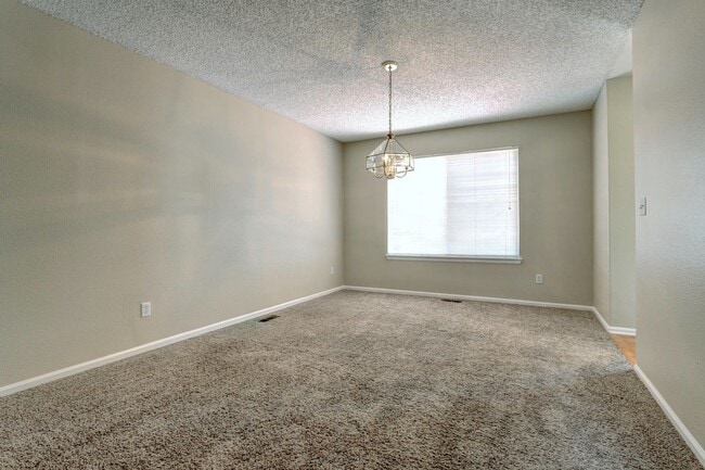 Building Photo - Castle Rock Founders Village Single Family 4BD/3BTH/3-Car (~2100 FSF)