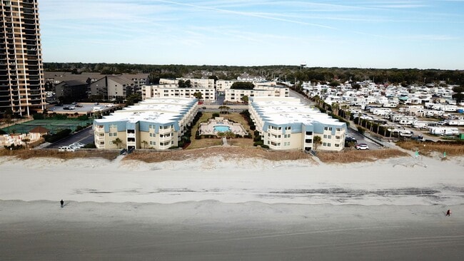 Building Photo - 9660 Shore Dr