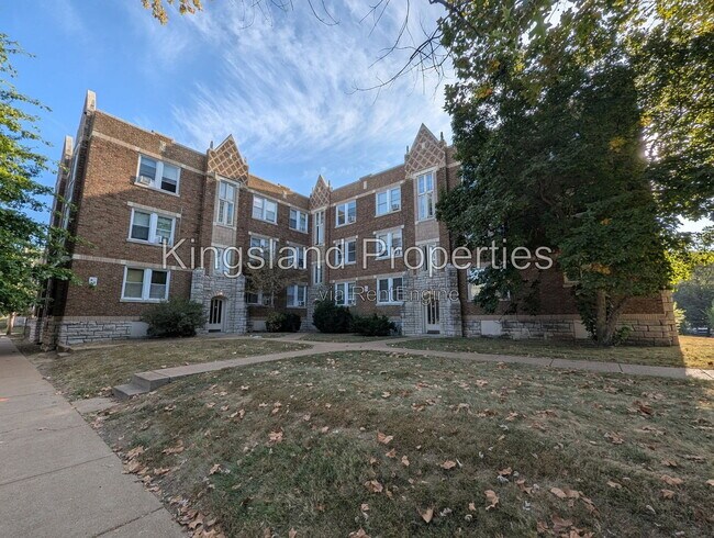 Building Photo - 3864 S Spring Ave