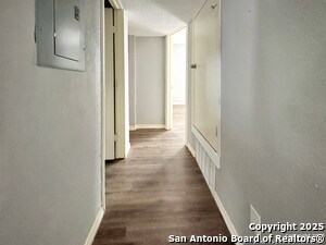 Building Photo - 1611 La Manda Blvd