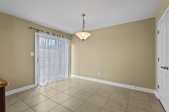 Building Photo - 149 Regency Point Path